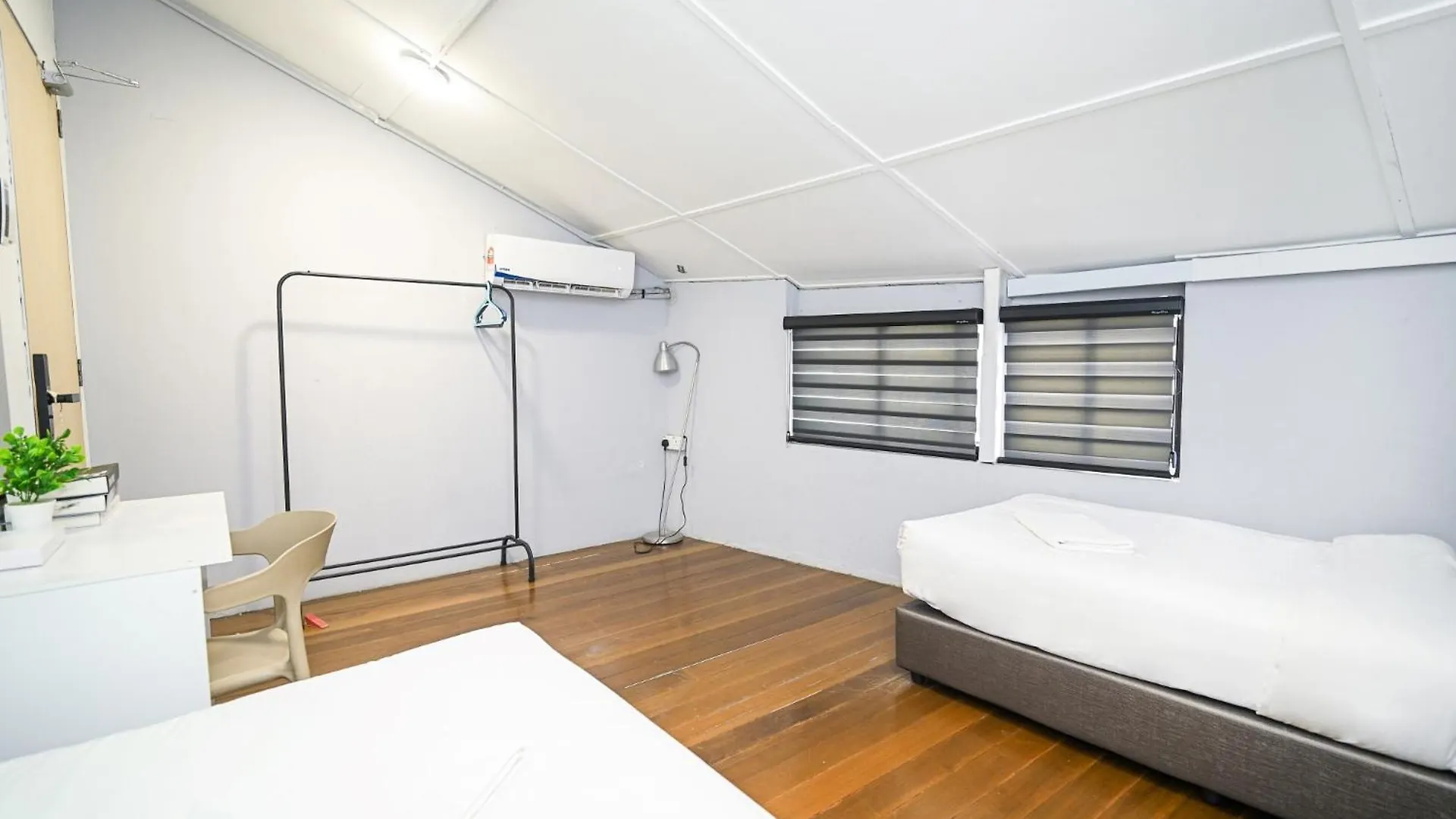 Hostel Swing & Pillows @ Beach Street George Town Malaysia