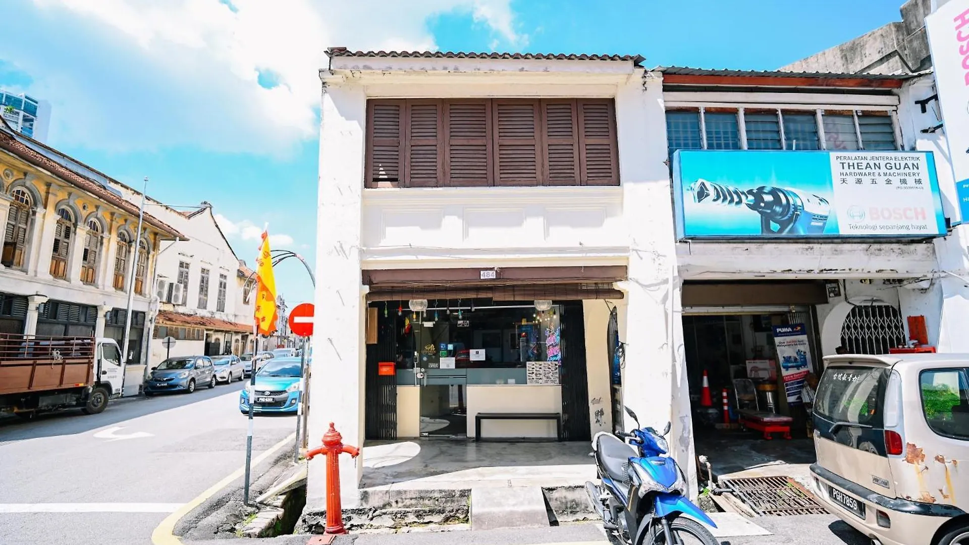 Hostel Swing & Pillows @ Beach Street George Town